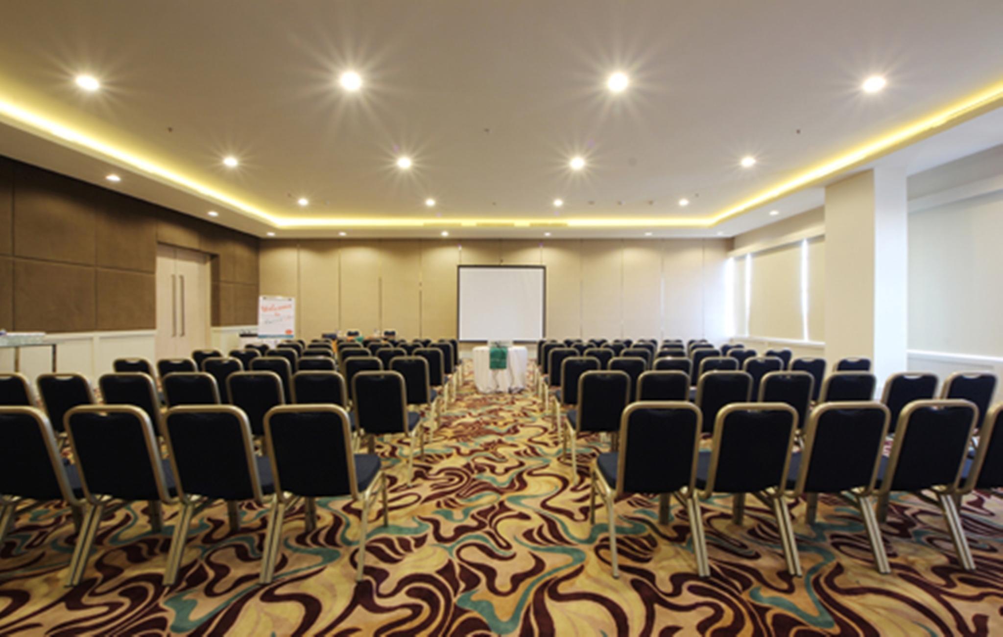 Harris Hotel & Convention Festival Citylink Bandung Exterior photo